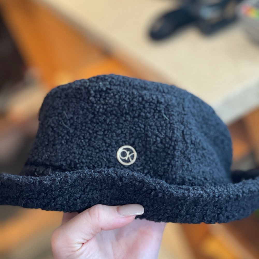 Calvin Klein bucket hat !